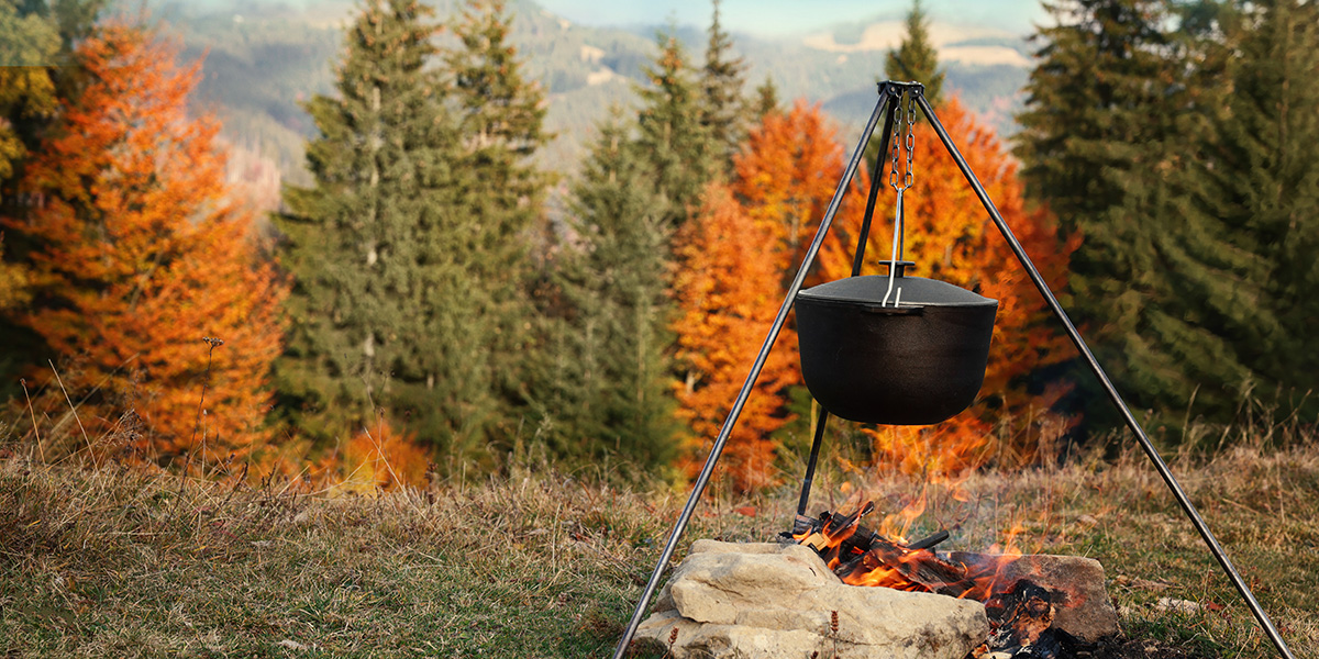 Best Autumn Meals to Cook Over the Campfire