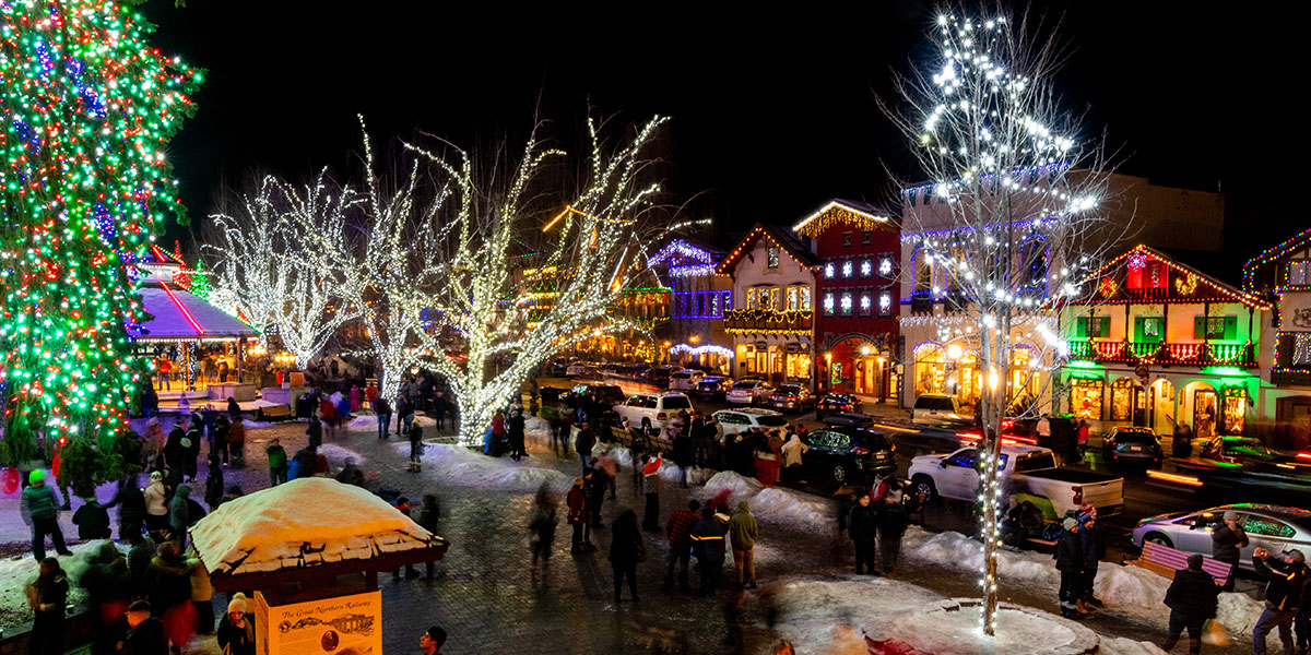 FMCA: 10 Best Christmas Towns in the USA for Travelers—Updated for 2023