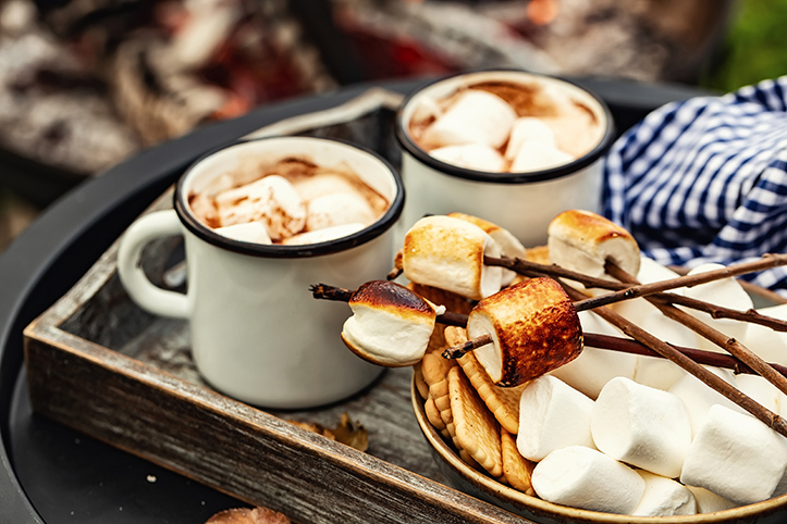 RVing During the Holidays With FMCA: 5 Festive Activities For The Family
