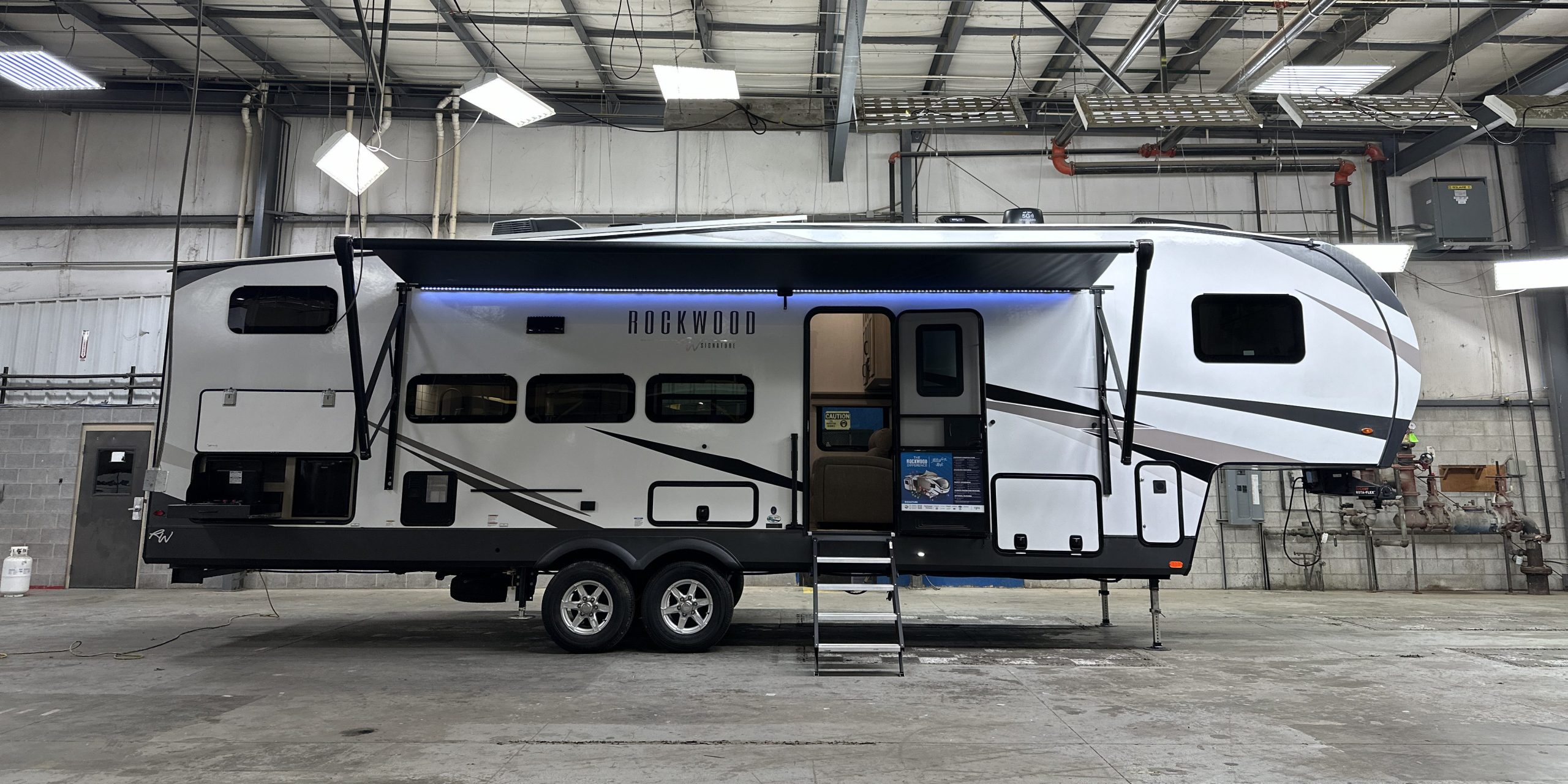 2024 Forest River Rockwood Signature 374BH Review