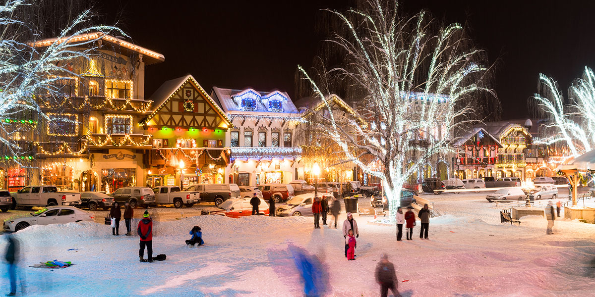 The Hollyest, Jollyest Holiday Road Trips Around