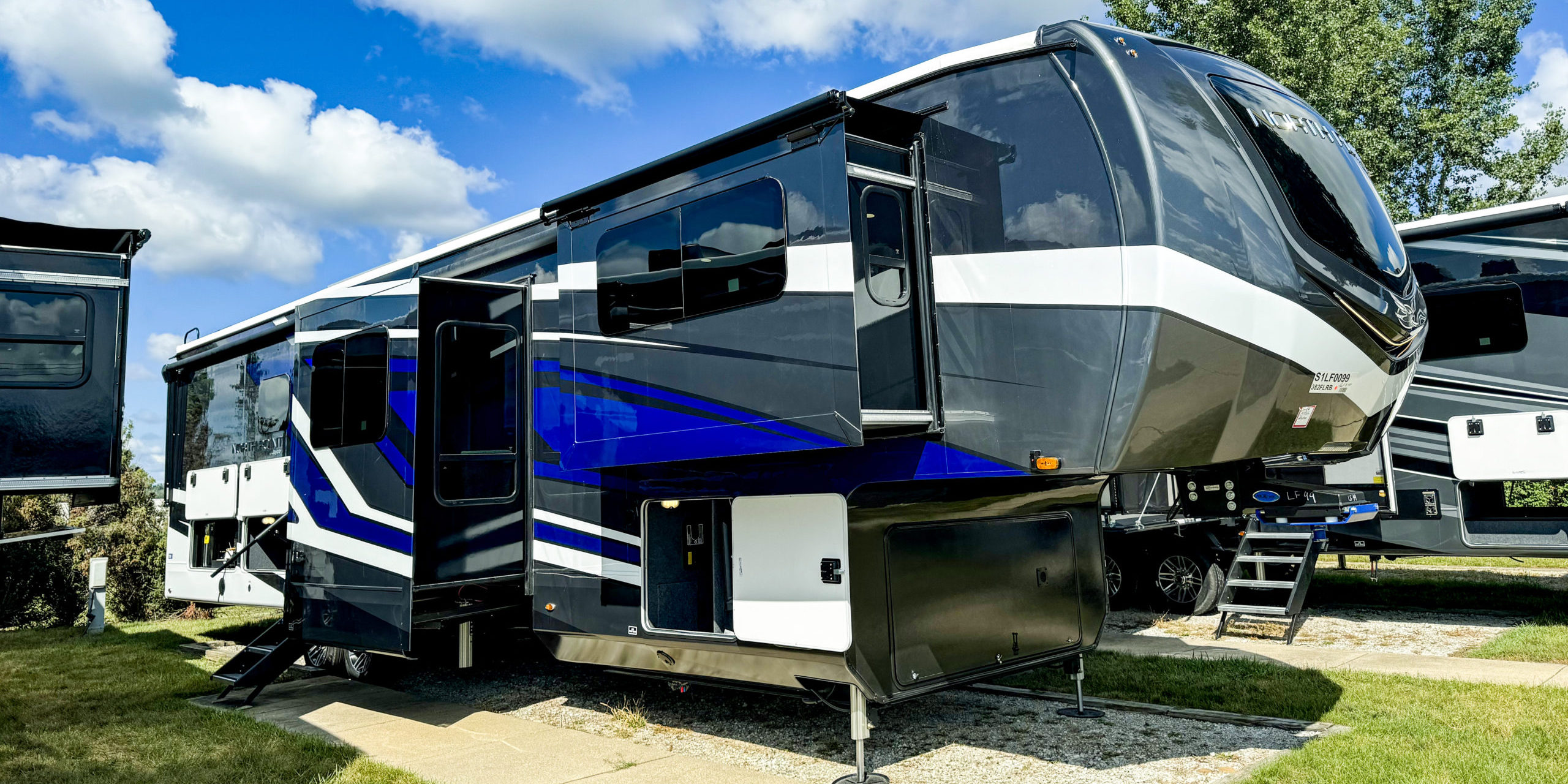 2025 Jayco North Point 382FLRB Review