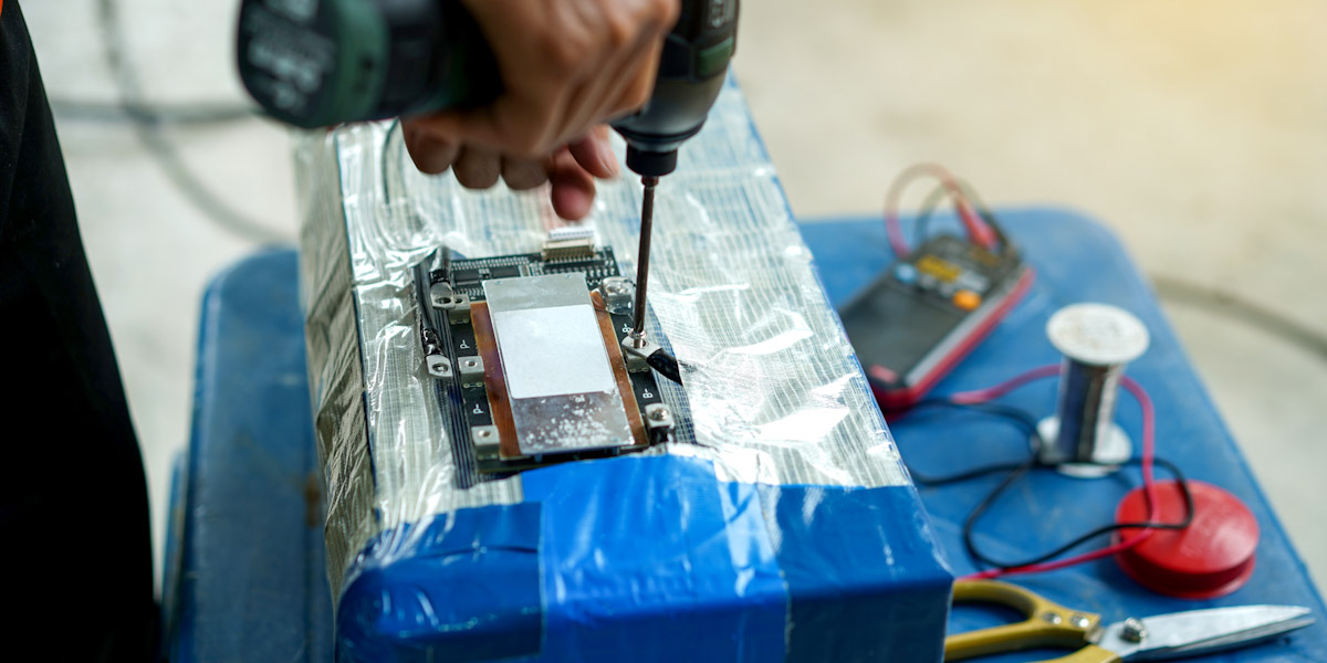 3 RV Lithium Batteries to Save Energy and Improve Safety