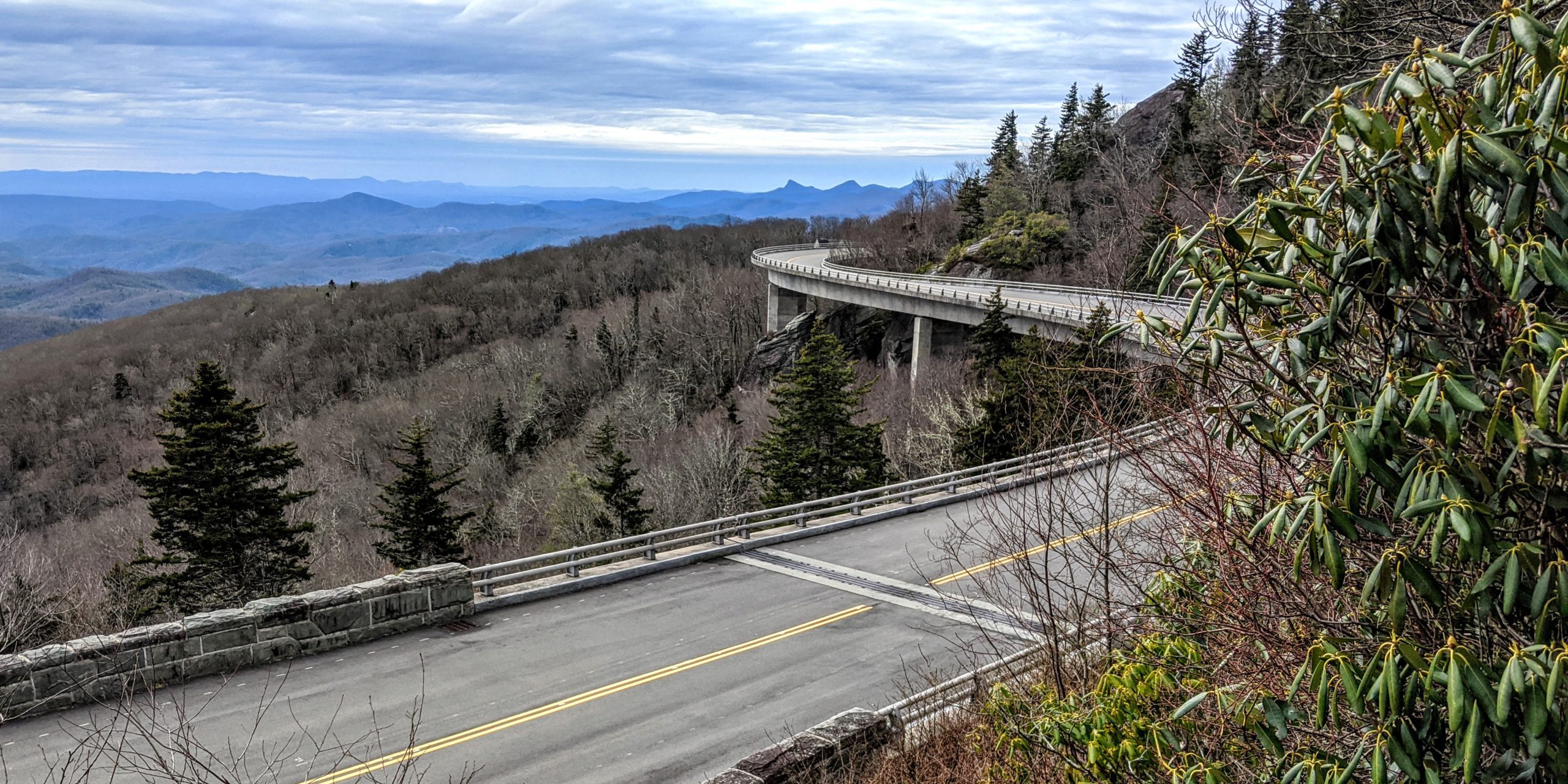 Driving Your RV on a Steep Grade: A Safety Guide