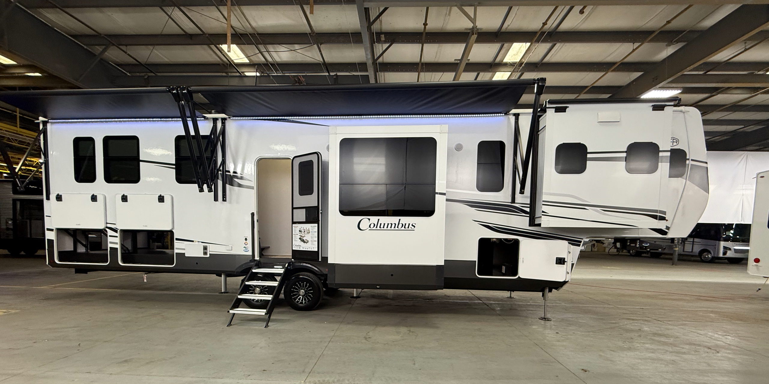 2025 Palomino Columbus 388FKH Review