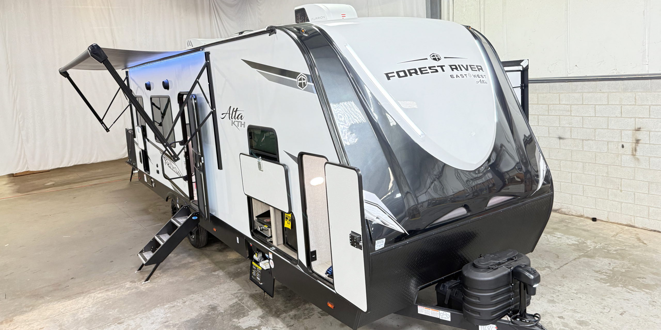 2025 East to West RV Alta 2870KTH Review